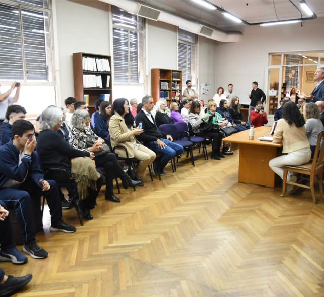 acto en la biblioteca publica